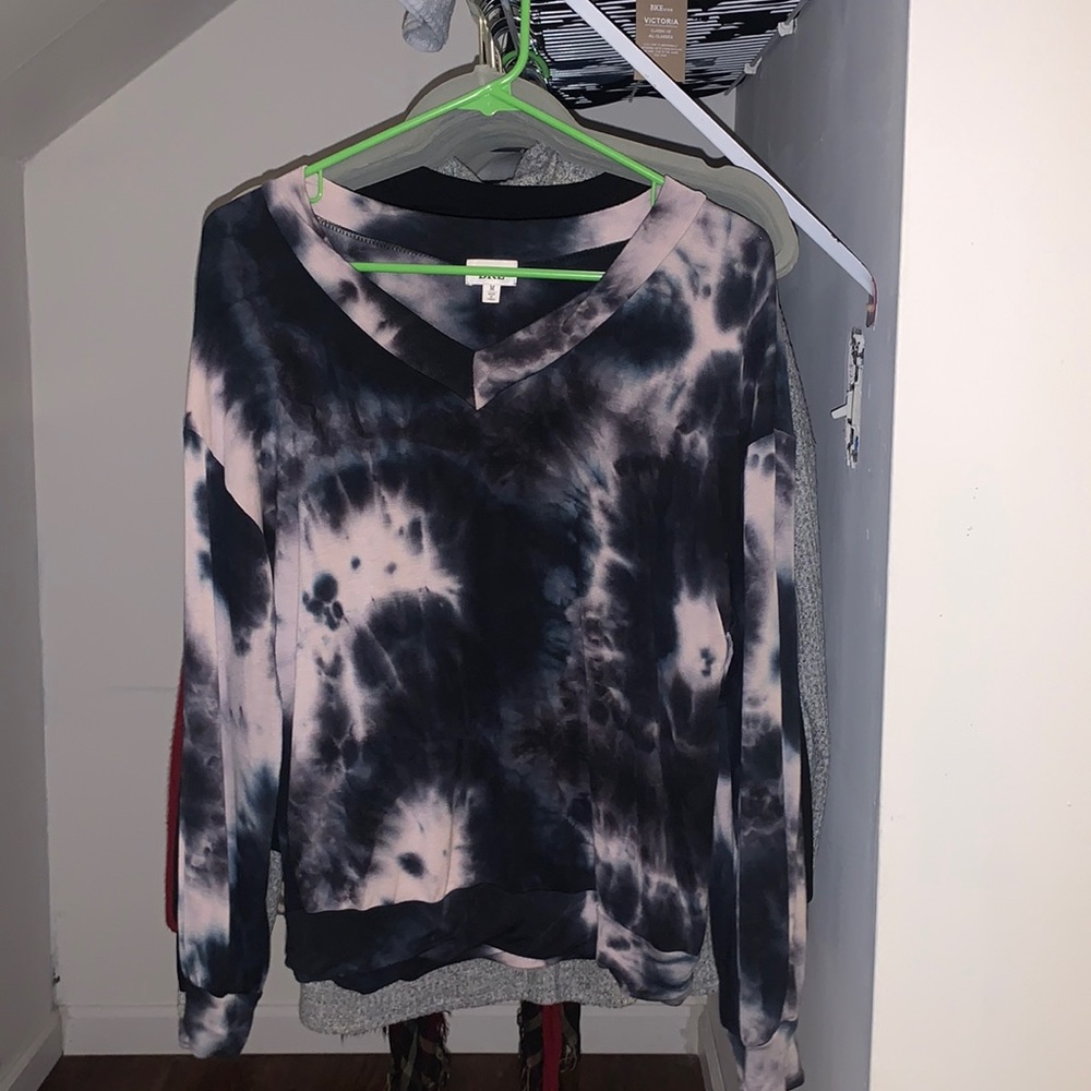 Long sleeve tie dye shirt